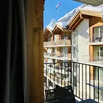 Peaky Riders Self Check-in Szálloda Zermatt