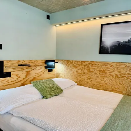 Peaky Riders Self Check-in ツェルマット