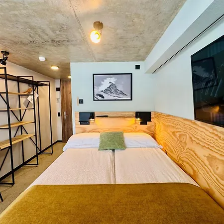 Peaky Riders Self Check-in 酒店 采尔马特