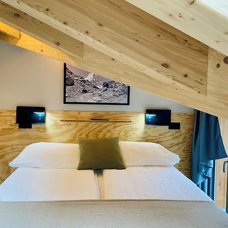 Hotel Peaky Riders Self Check-in 2*