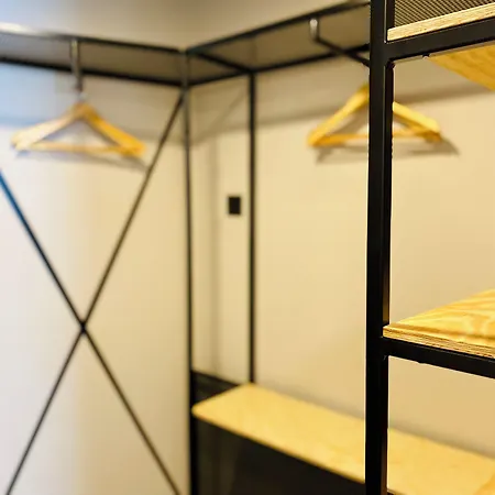 Peaky Riders Self Check-in Hotell