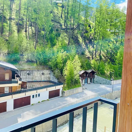 Peaky Riders Self Check-in 酒店