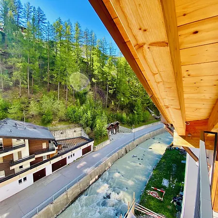 Peaky Riders Self Check-in Zermatt