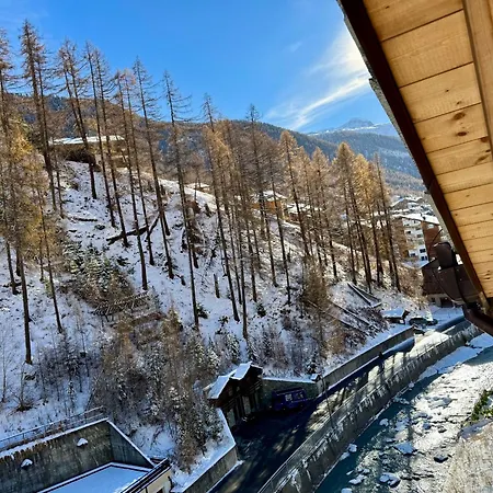 ホテル Peaky Riders Self Check-in