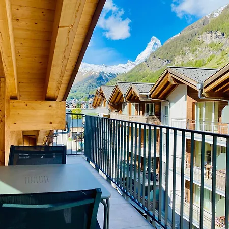 Peaky Riders Self Check-in Hotell Zermatt