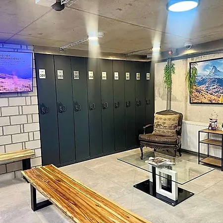 Hotel Peaky Riders Self Check-in Zermatt