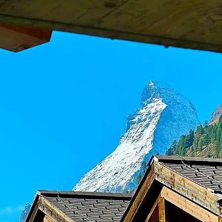 Peaky Riders Self Check-in Hotel Zermatt