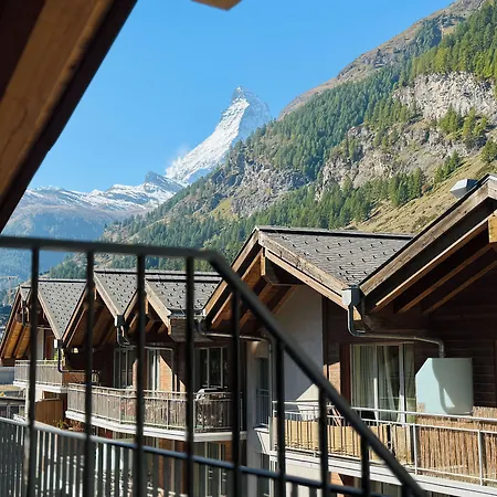 Peaky Riders Self Check-in Zermatt