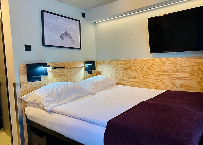 Peaky Riders Self Check-in Hotel 2*