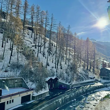 Ξενοδοχείο Peaky Riders Self Check-in Ζερμάτ