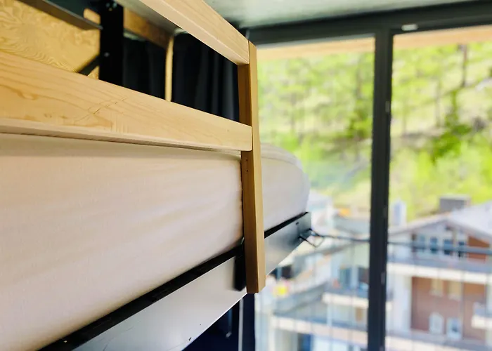 Peaky Riders Self Check-in ホテル ツェルマット